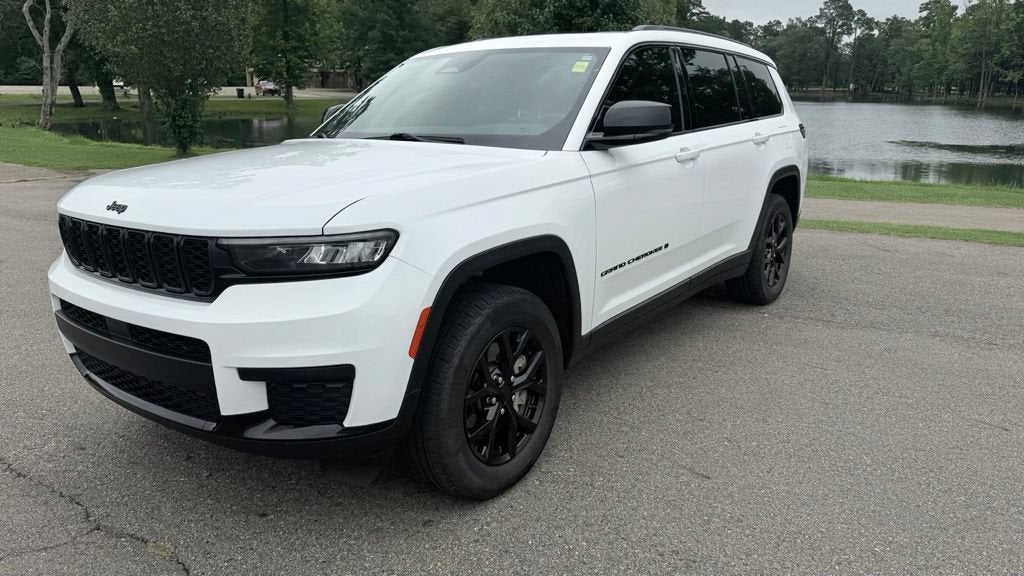 2025 Jeep Grand Cherokee L Altitude X 4x4