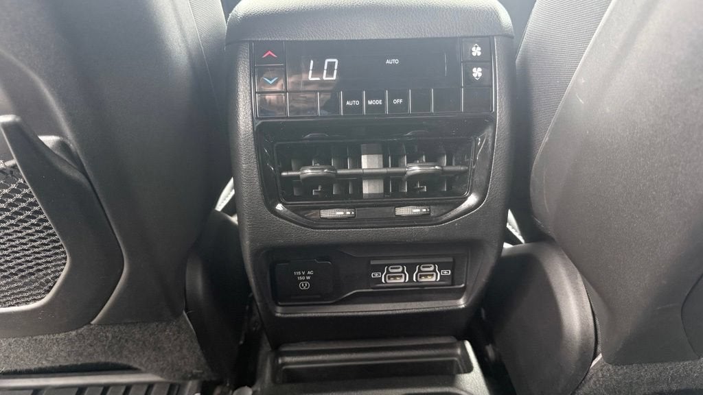 2025 Jeep Grand Cherokee L Altitude X 4x4
