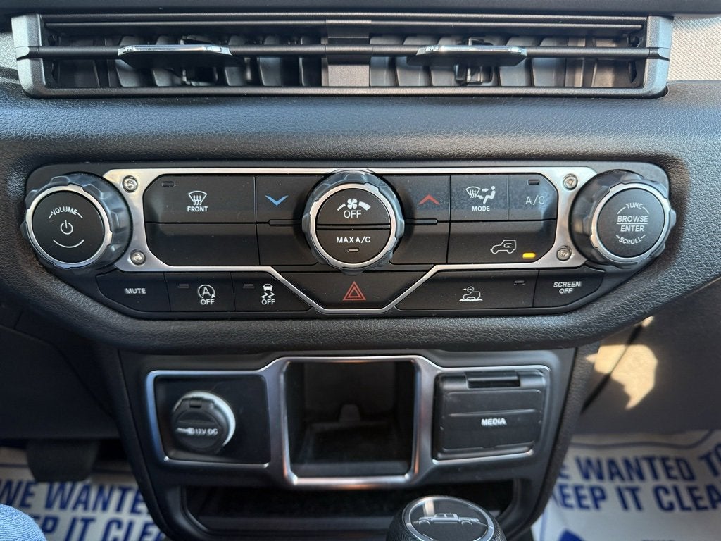 2024 Jeep Gladiator Sport