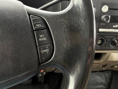 2005 Ford Super Duty F-350 DRW XL