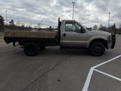 2005 Ford Super Duty F-350 DRW XL