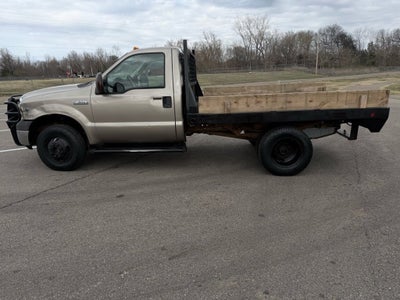 2005 Ford Super Duty F-350 DRW XL