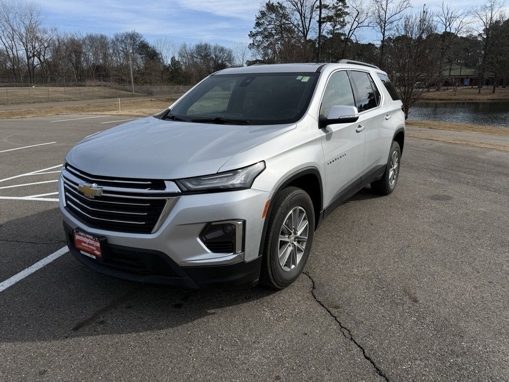 2022 Chevrolet Traverse LT Leather