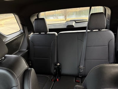 2022 Chevrolet Traverse LT Leather