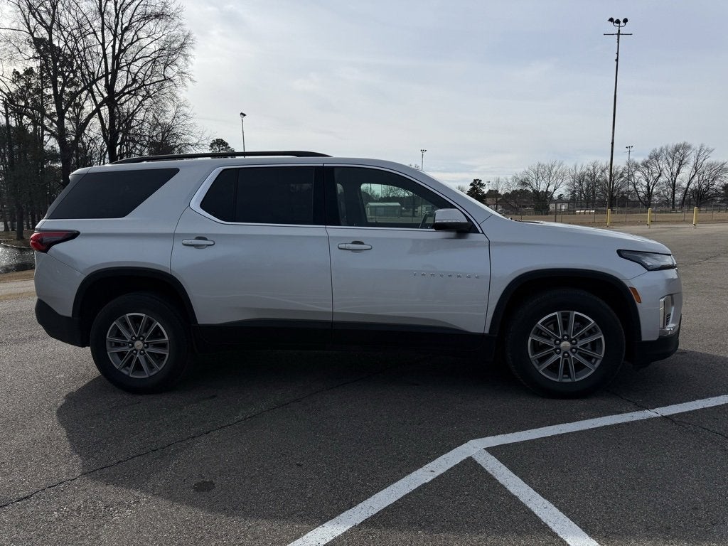 2022 Chevrolet Traverse LT Leather