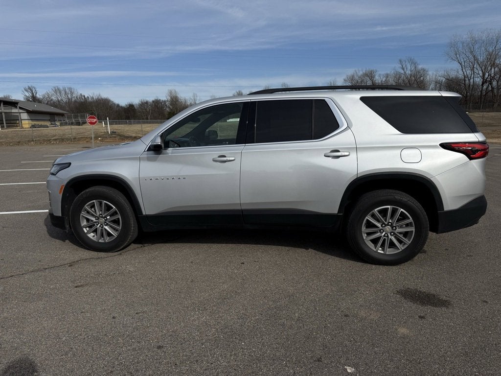 2022 Chevrolet Traverse LT Leather