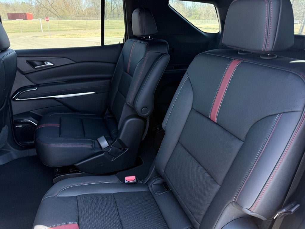 2025 Chevrolet Traverse RS