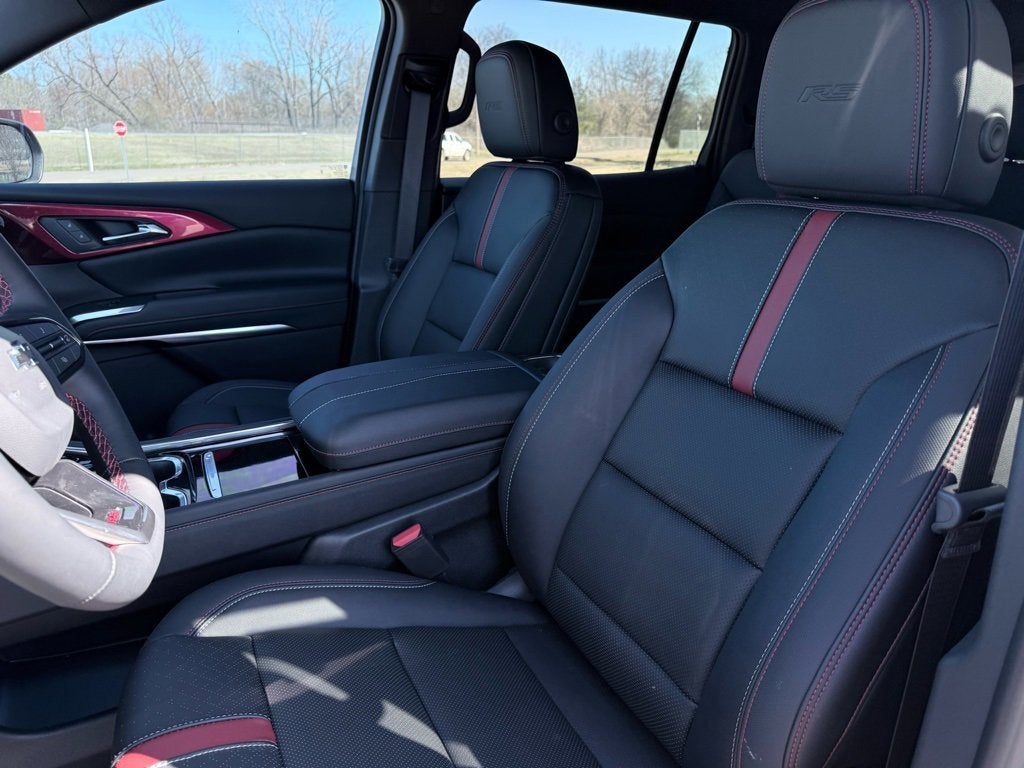 2025 Chevrolet Traverse RS