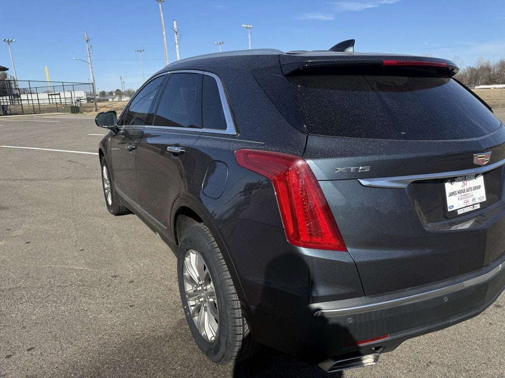 2019 Cadillac XT5 Luxury FWD