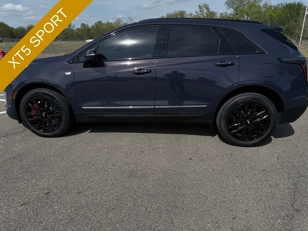2025 Cadillac XT5 Sport