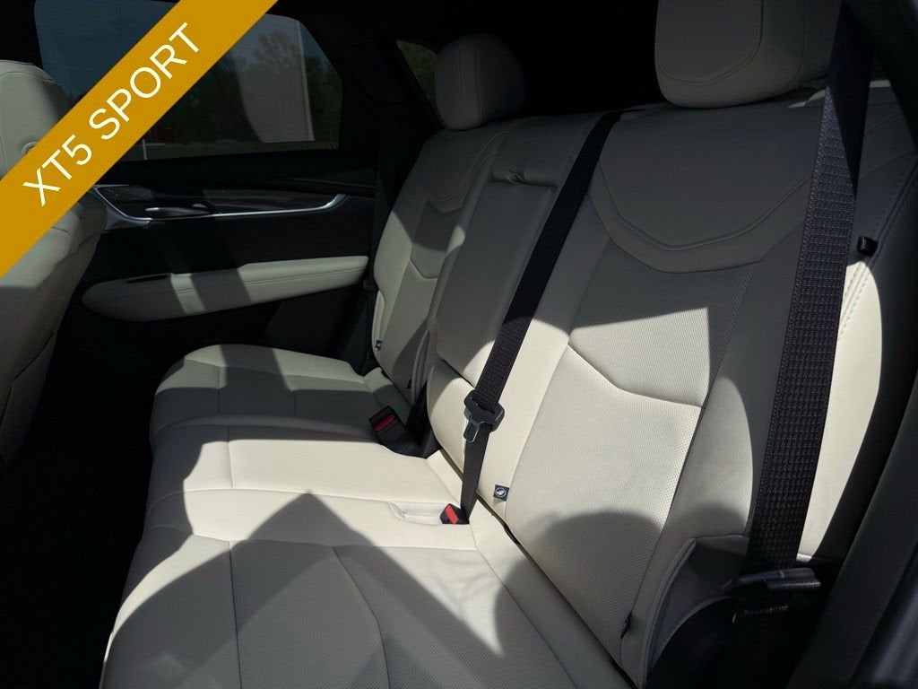 2025 Cadillac XT5 Sport