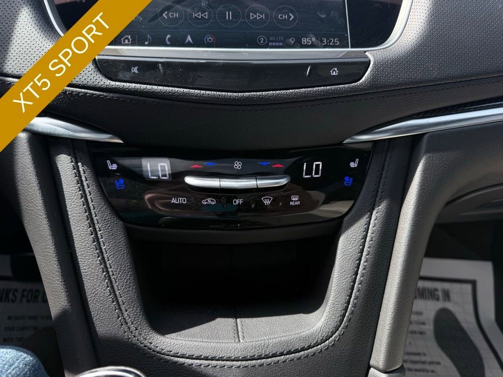 2025 Cadillac XT5 Sport