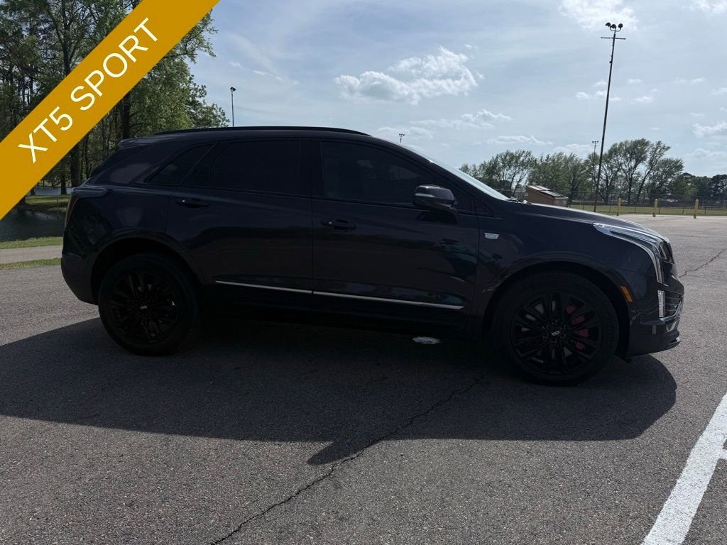 2025 Cadillac XT5 Sport