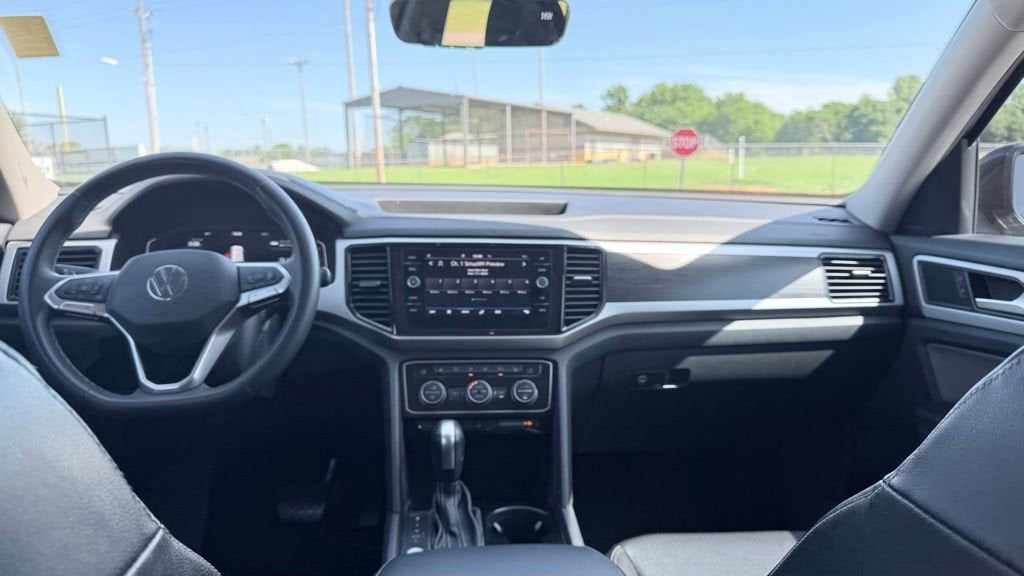 2022 Volkswagen Atlas 3.6L V6 SE w/Technology