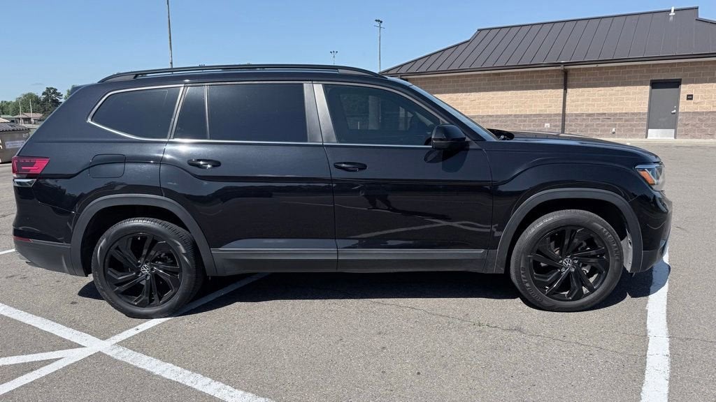 2022 Volkswagen Atlas 3.6L V6 SE w/Technology