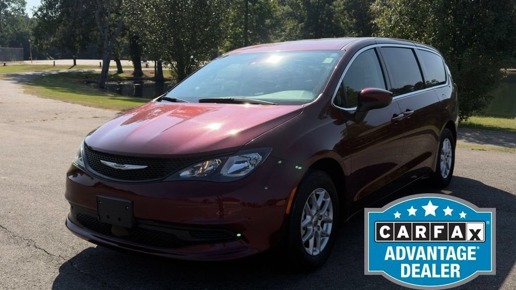 2023 Chrysler Voyager LX