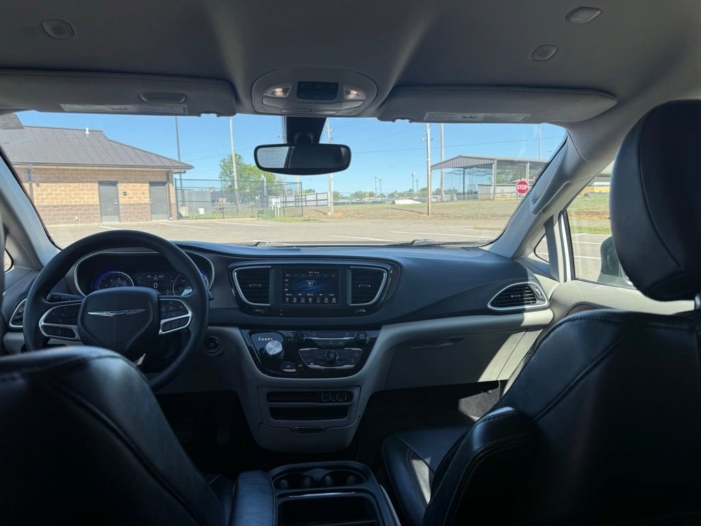 2021 Chrysler Voyager LXI