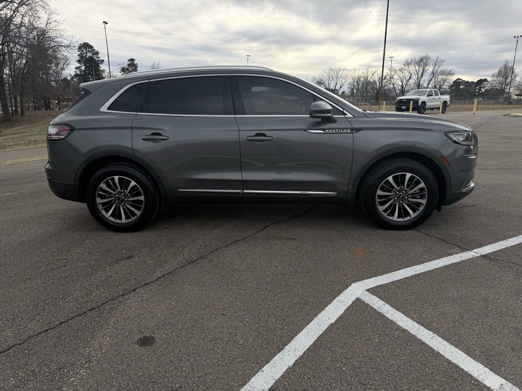2023 Lincoln Nautilus Standard