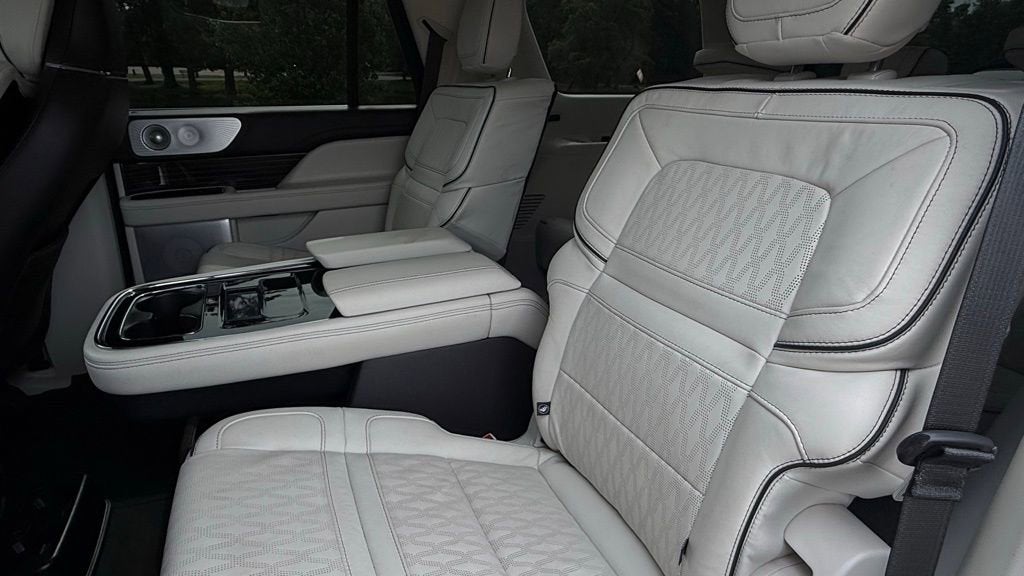 2024 Lincoln Navigator Black Label