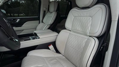 2024 Lincoln Navigator Black Label