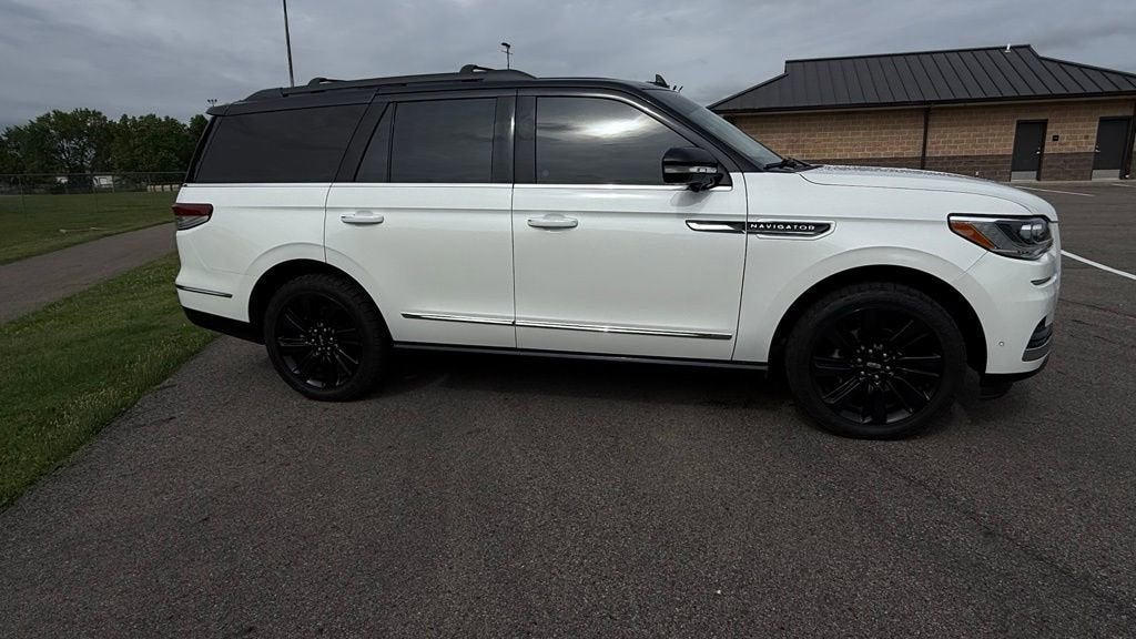 2024 Lincoln Navigator Black Label