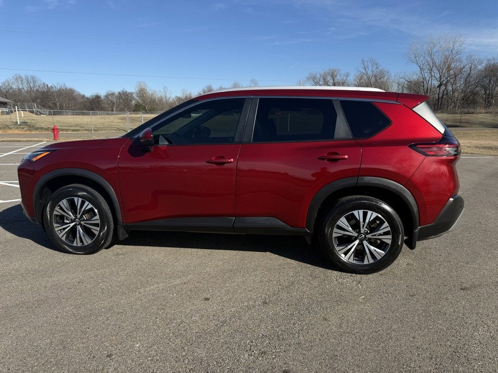 2022 Nissan Rogue SV FWD