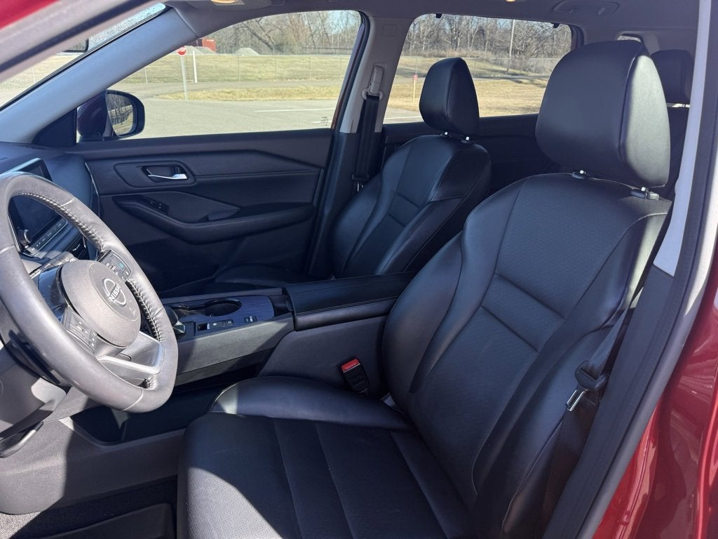 2022 Nissan Rogue SV FWD