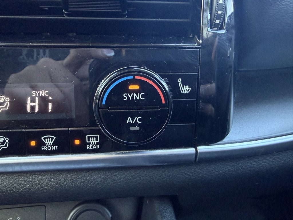 2022 Nissan Rogue SV FWD