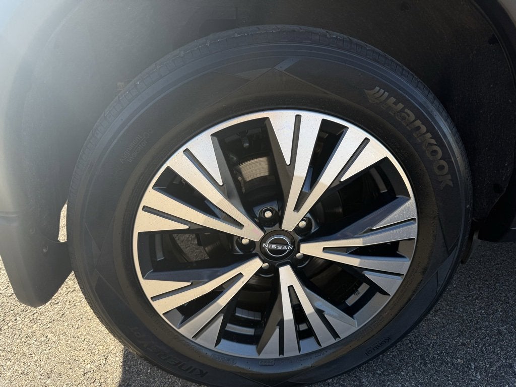 2022 Nissan Rogue SV FWD