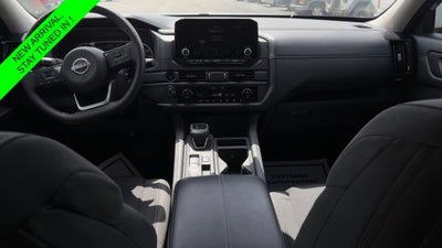 2025 Nissan Pathfinder S FWD