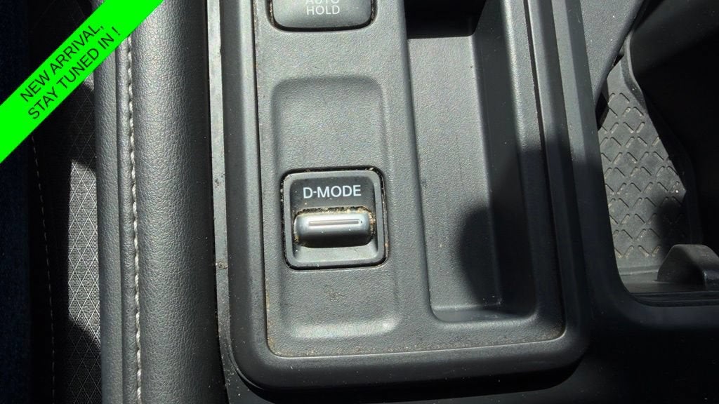 2025 Nissan Pathfinder S FWD