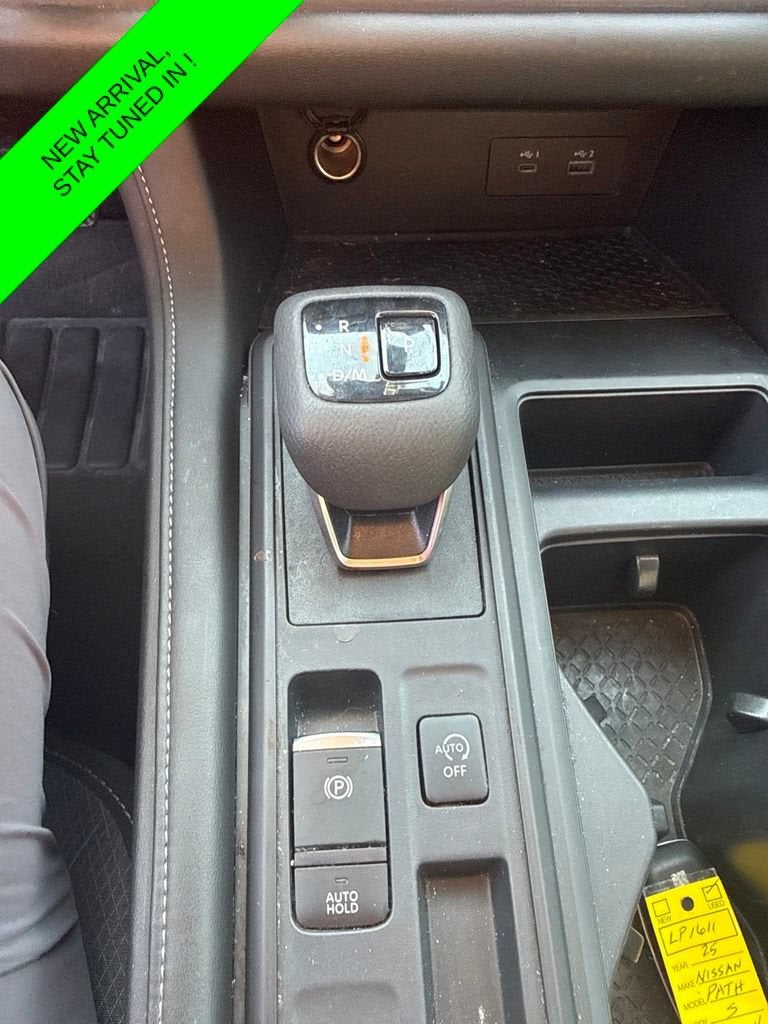 2025 Nissan Pathfinder S FWD