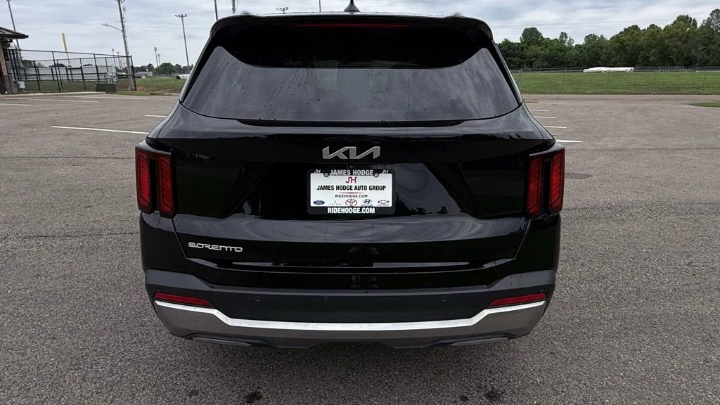 2025 Kia Sorento S