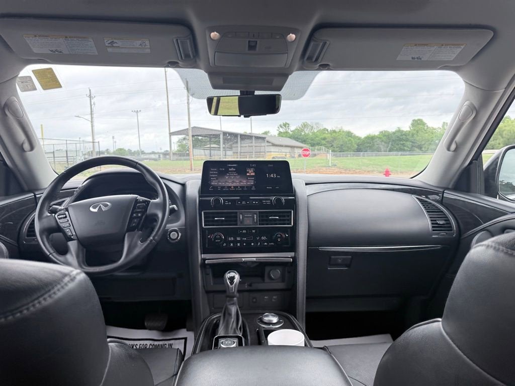 2024 INFINITI QX80 LUXE