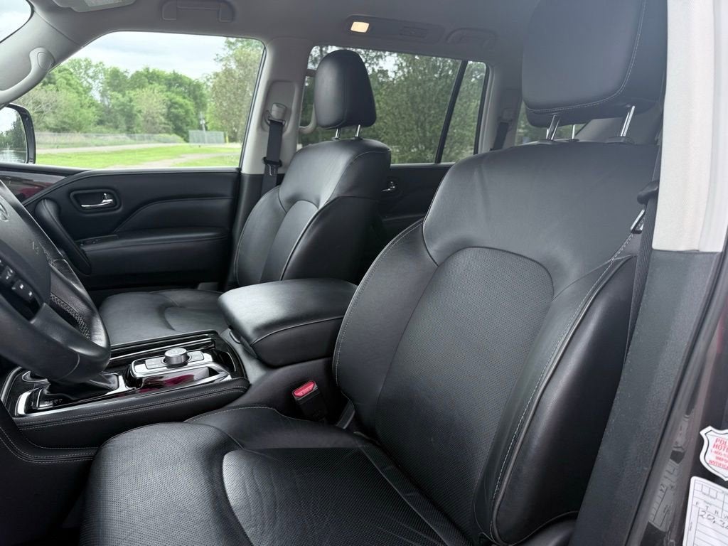 2024 INFINITI QX80 LUXE