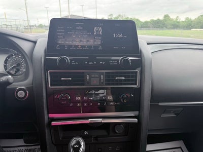 2024 INFINITI QX80 LUXE