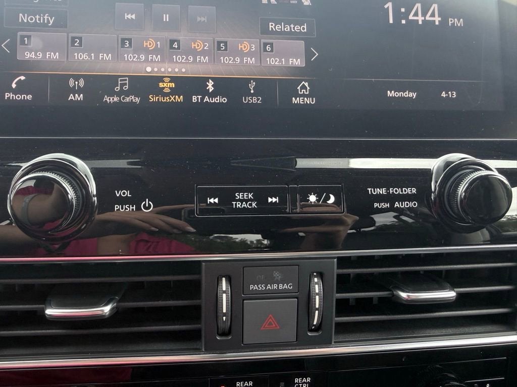 2024 INFINITI QX80 LUXE