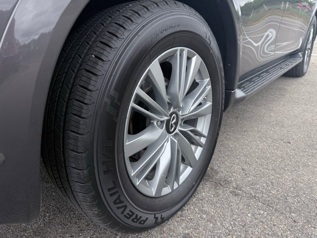 2024 INFINITI QX80 LUXE