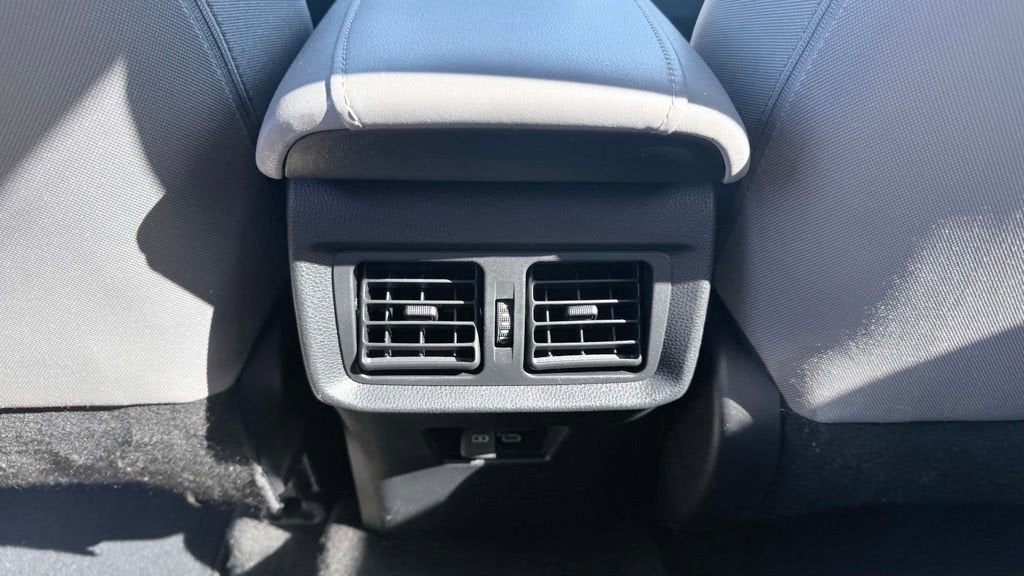 2024 Toyota Venza LE