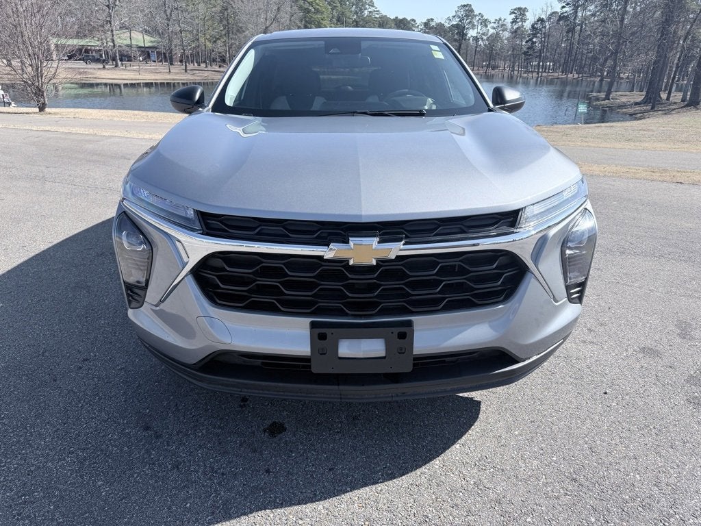 Used 2024 Chevrolet Trax LS with VIN KL77LFE29RC239140 for sale in Broken Bow, OK