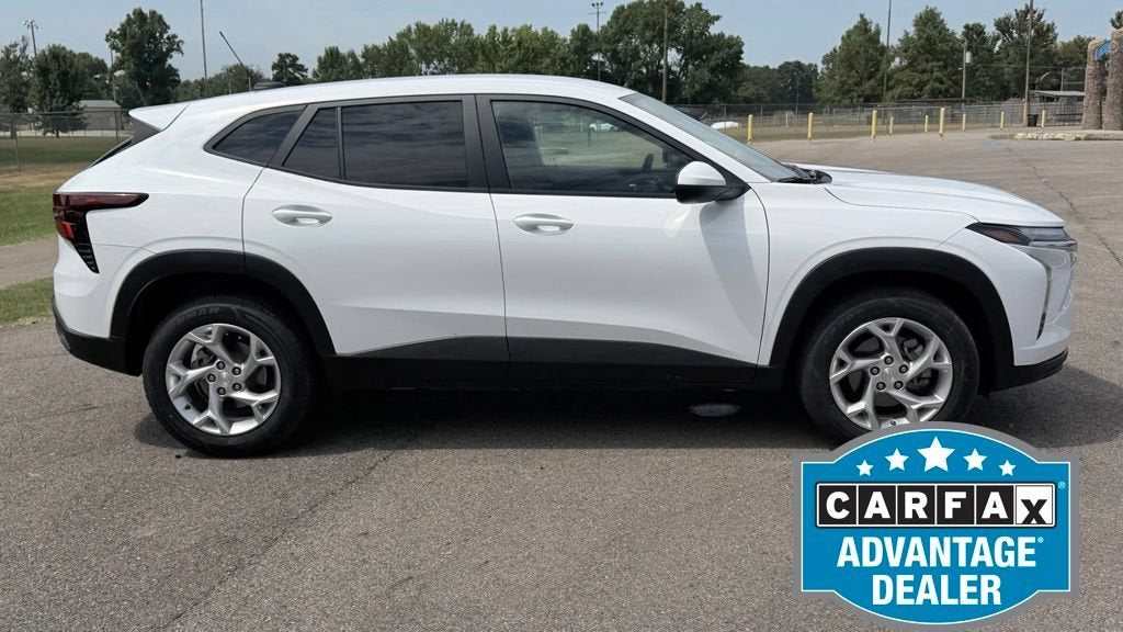 2025 Chevrolet Trax LS