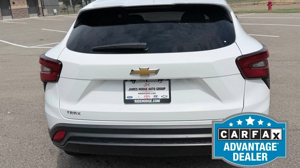 2025 Chevrolet Trax LS