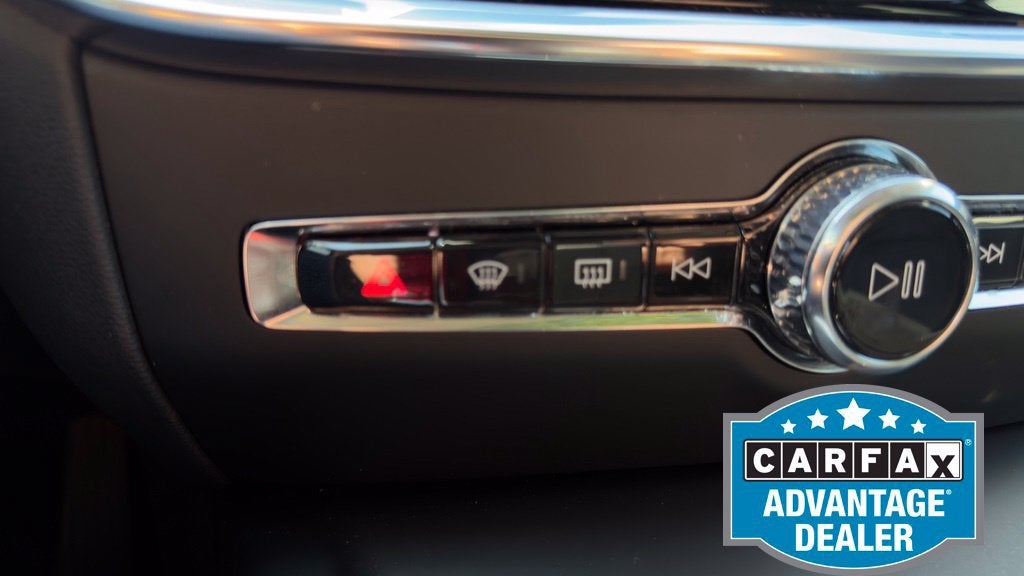 2025 Volvo V60 Cross Country Plus, B5 AWD Gas (mild hybrid)